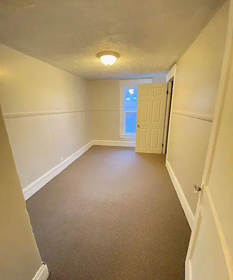 414 Allen St — Photo 12