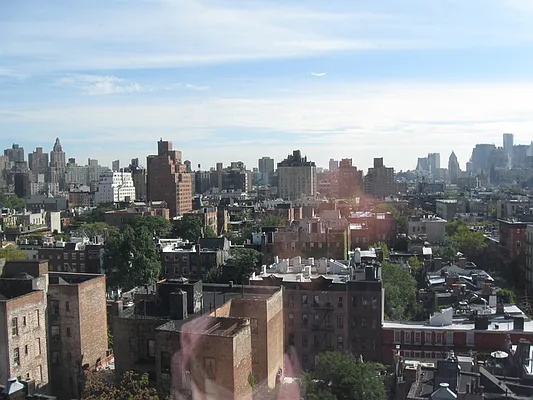 Rented by Sotheby's International Realty | media 13