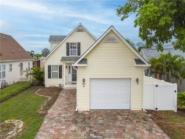 473 Leawood Cir, Naples, FL 34104