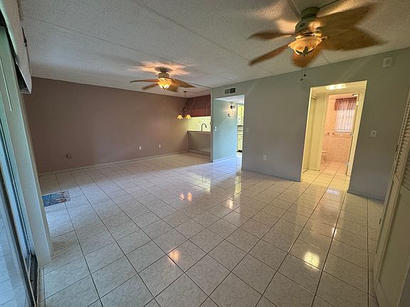 4th image of 320 N Bayshore Blvd APT 105