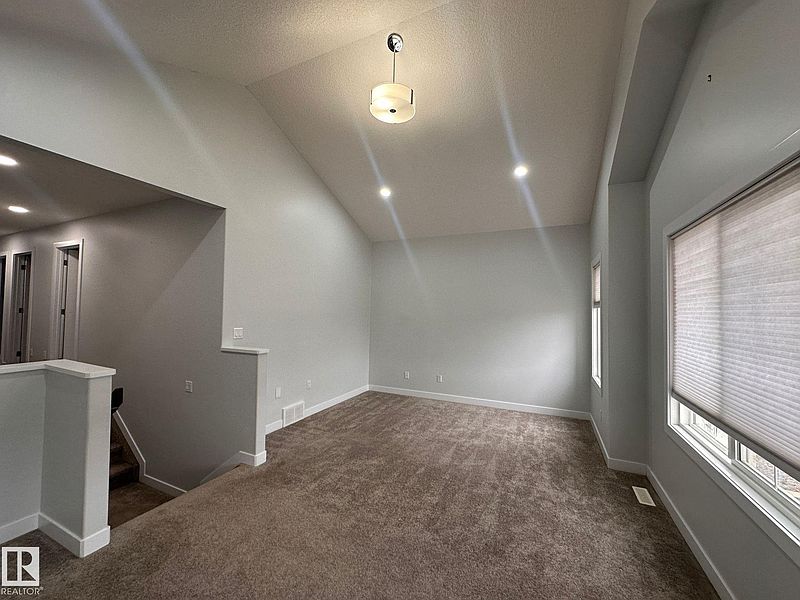 Edmonton House for rent - 3 Bedrooms — photo 7