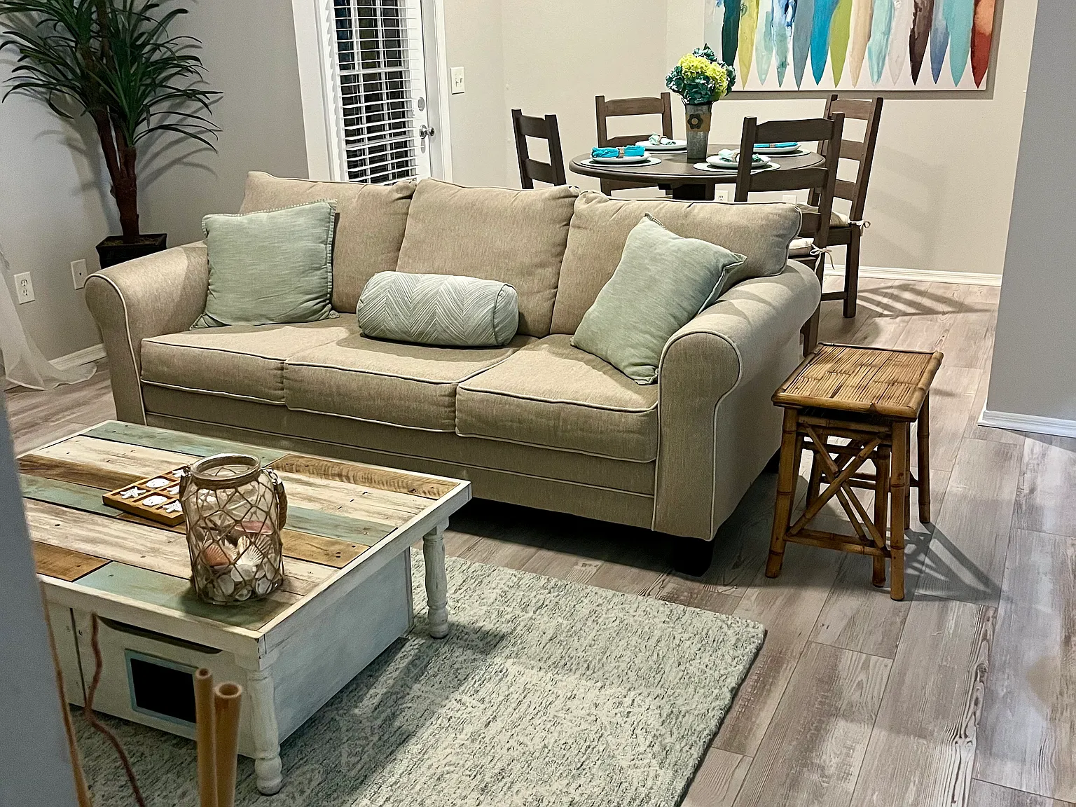 160 Vera Cruz Dr — Photo 3