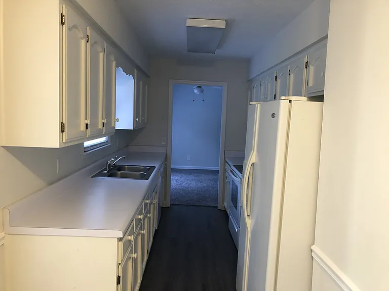 514 Fisk Rd — Photo 7