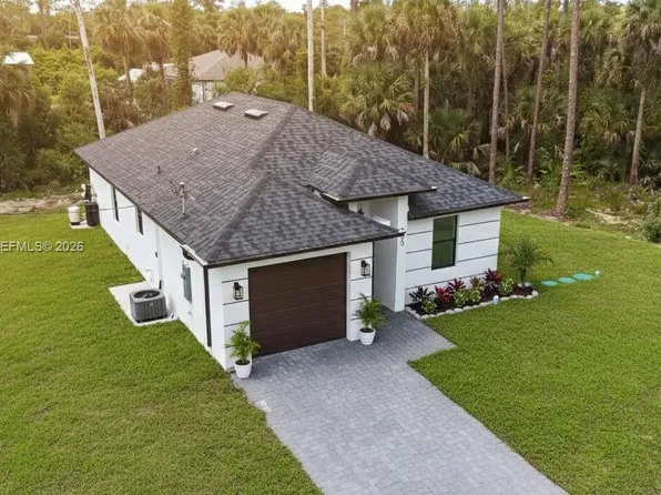 505 W 10th St, Lehigh Acres, FL 33972