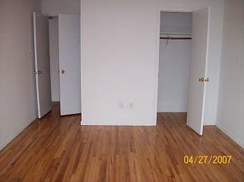 4th image of 18 Charles Ln #18