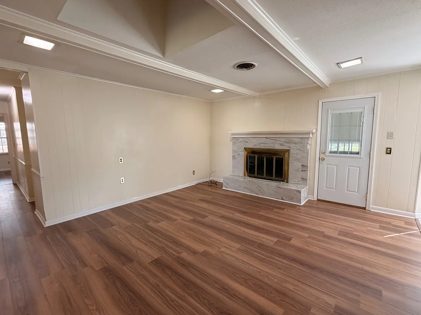 2604 McArthur Dr — Photo 4