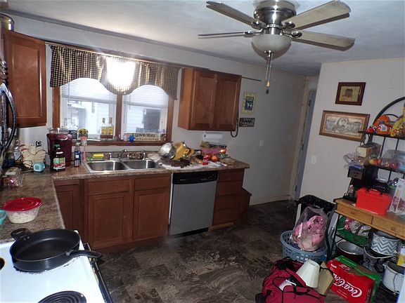 4th image of 1032 N 38th St