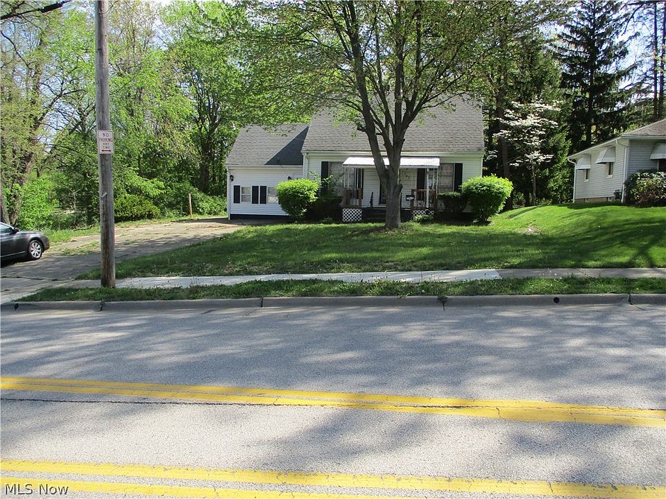 1st image of 1363 Superior Ave