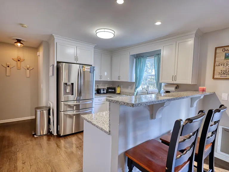 Trammel Dr — Photo 15