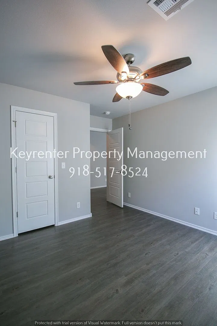 Like New 4 Bedroom Capital Homes — Photo 3