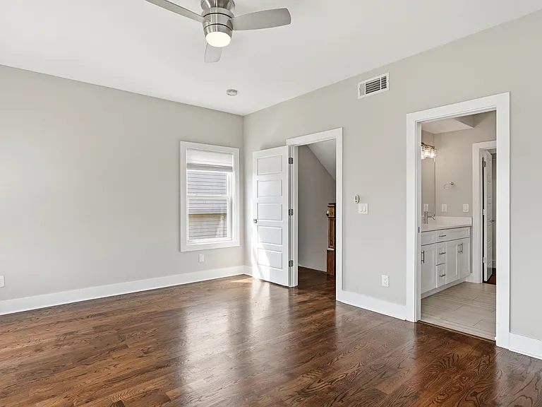 1263 N Avondale Cir — Photo 33