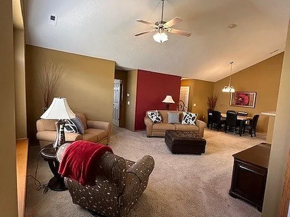 1793 N 177th Plz, Omaha, NE 68118