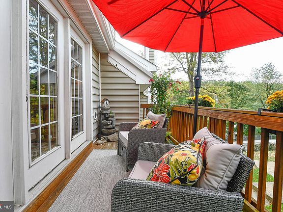 4th image of 460 Overlook Dr #460