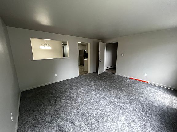 3rd image of 187 N End Ave #D