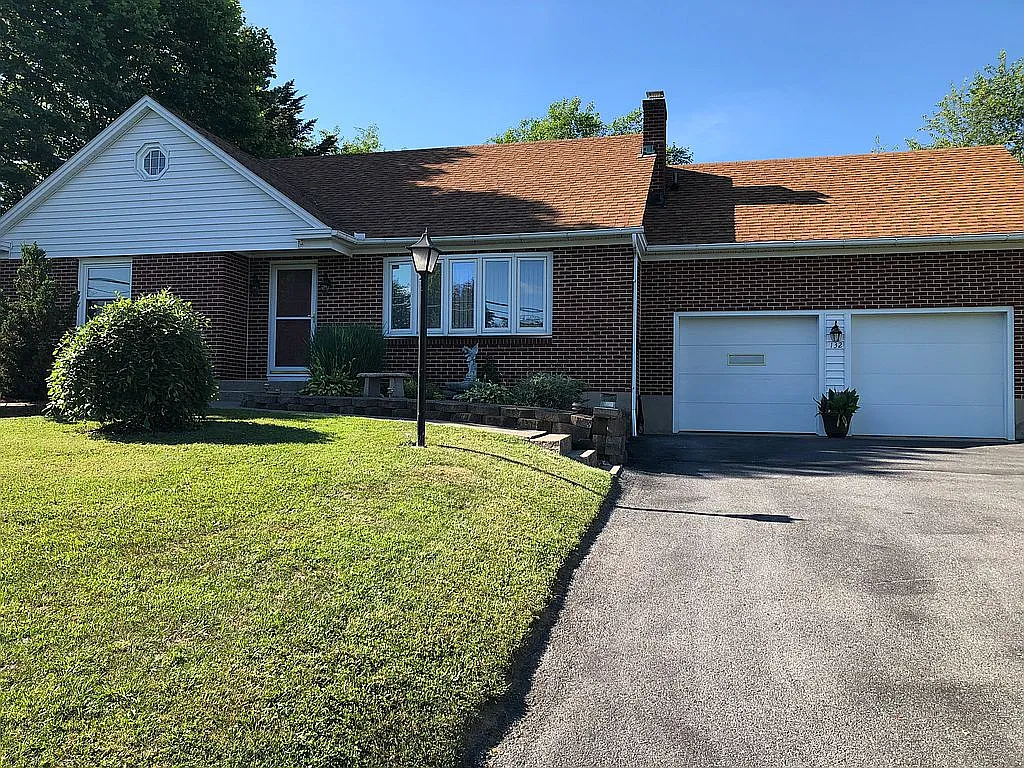 132 Cherry Hill Rd photo 1