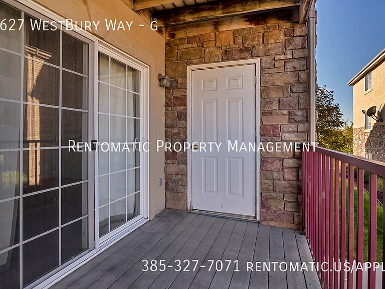 1627 Westbury Way #G — Photo 12