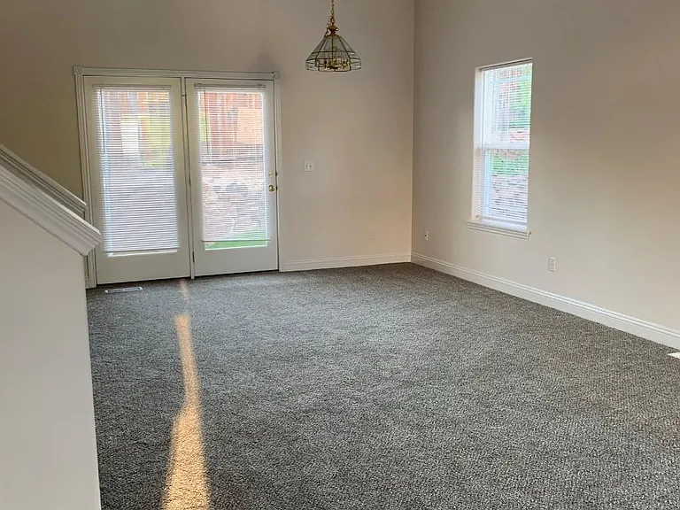 1506 W Fremont Ave — Photo 2