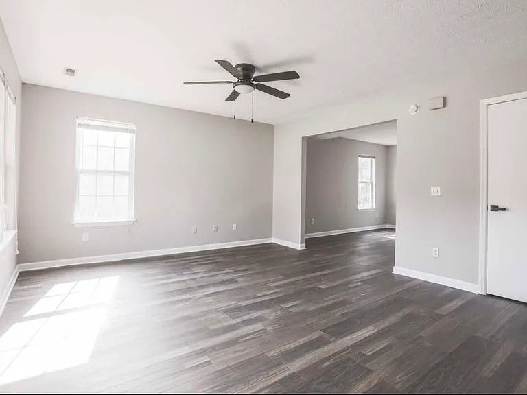 5460 Blue Oak Dr — Photo 9