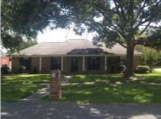 104 Sheridan Dr, Lafayette, LA 70506