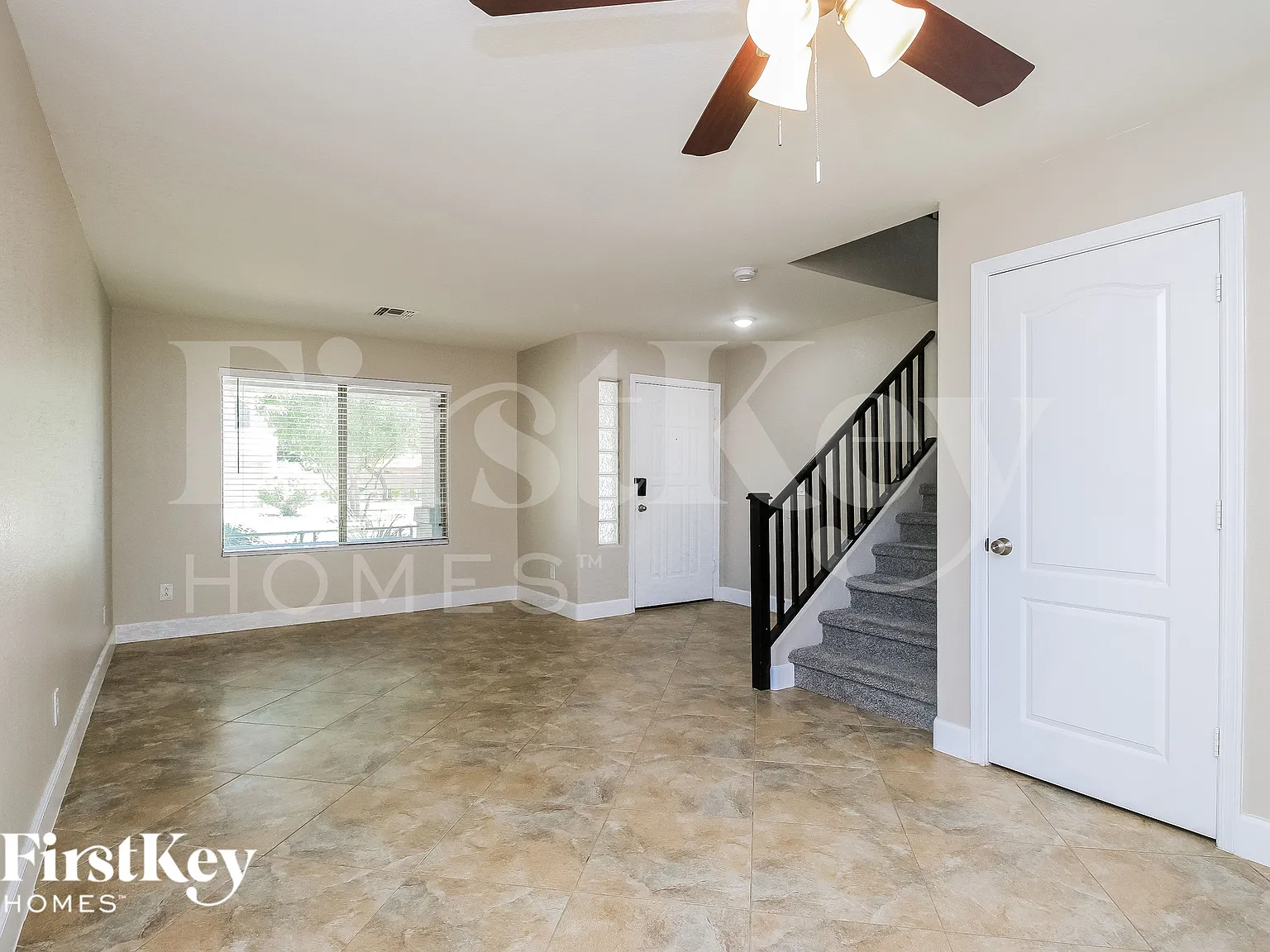 4 bed, 2.5 bath, 2277 sqft, $2,180 — Photo 2