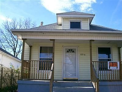 1st image of 806 Malvern St