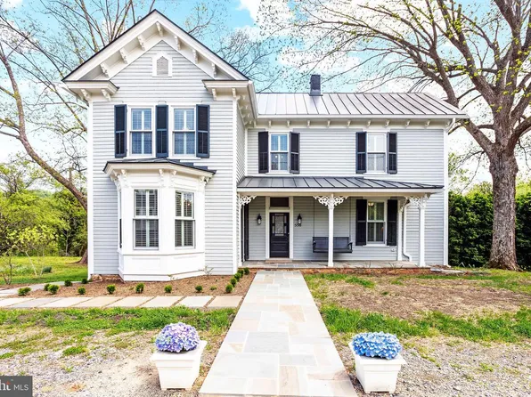 558 Gay St, Washington, VA 22747