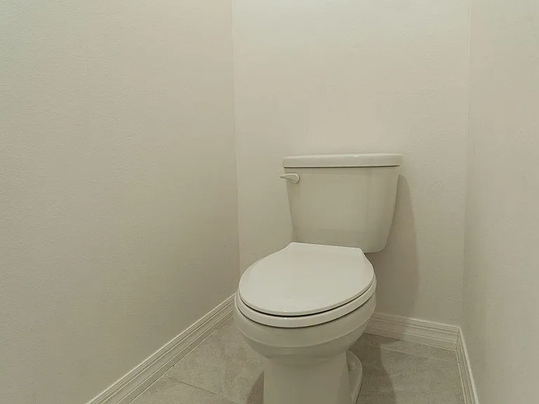 138 SW Carter Ave — Photo 46