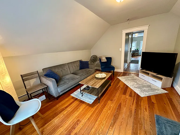 1001 Narragansett Blvd #1 — Photo 10