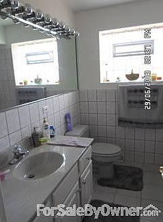 4th image of 4564 N Melvina Ave