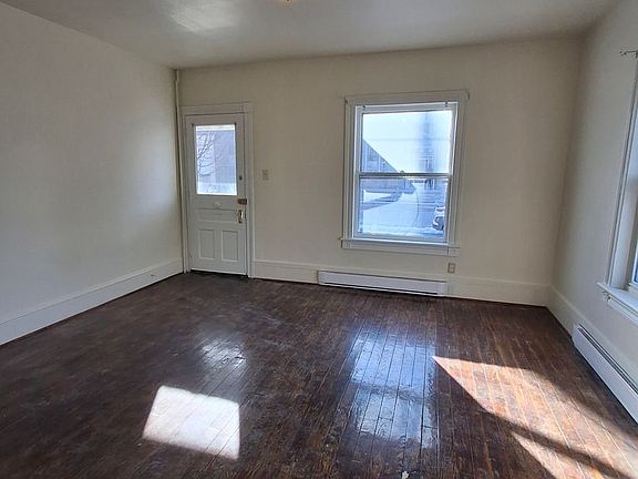 3rd image of 706-708 Ann St