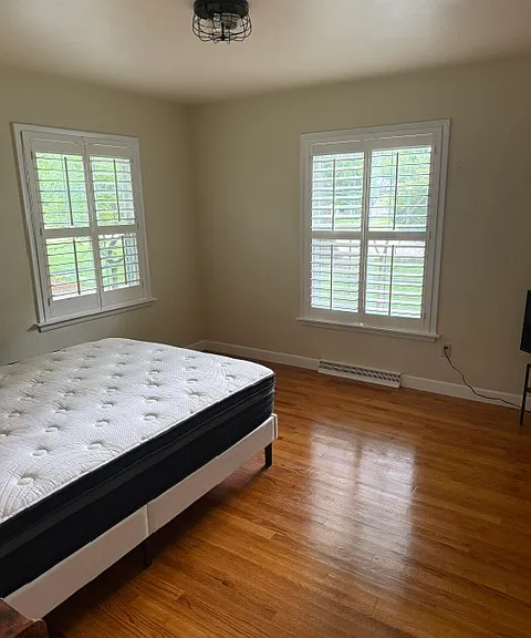 1026 Saint Louis St — Photo 3