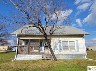 416 W Mesquite Ave, Rogers, TX 76569