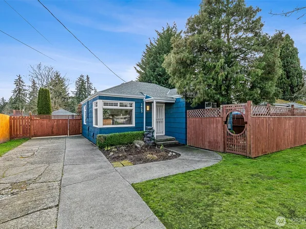 1433 S 128th Street, Seattle, WA 98168