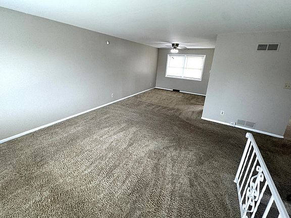 3rd image of 611 Pierce Ave