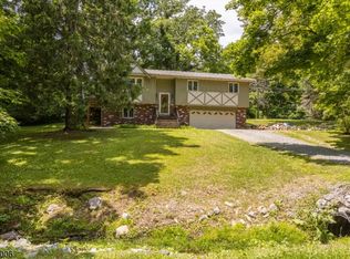 11 Basswood Dr, Sussex, NJ 07461