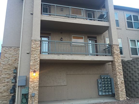 Balcony with 2 doors