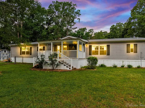 8036 Dawes Rd, Mooringsport, LA 71060