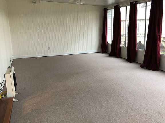 2nd image of 1021 Gary Ct