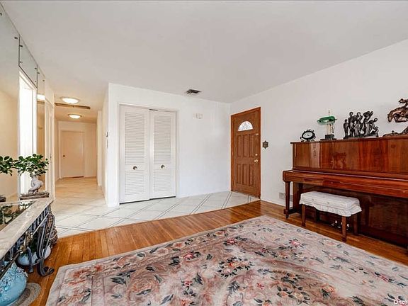 4th image of 224-38 77th Ave