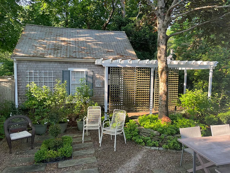 134 Piney Rd — Photo 3
