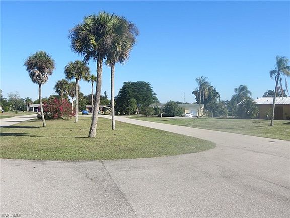 4th image of 1821 Rockford Blvd