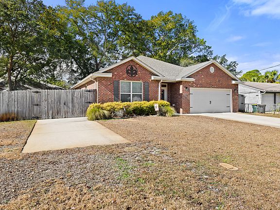 5th image of 319 Stacy Cir NE