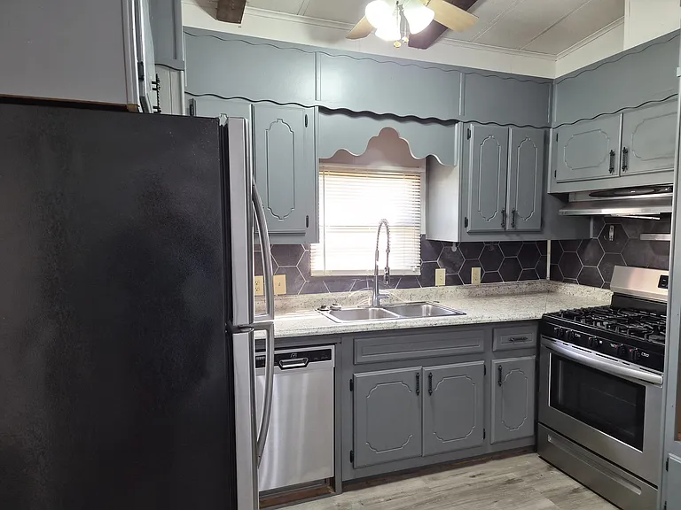 503 Uhland Rd #44 — Photo 3