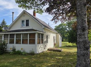 381 River Rd, Bucksport, ME 04416