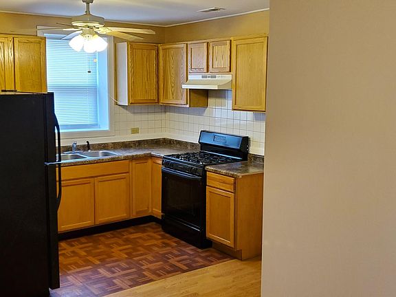 2nd image of 1011 N Mason Ave