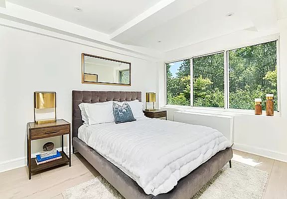 3rd image of 533 E 12th St #4B
