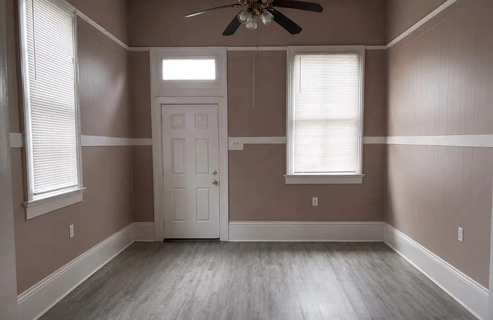 3 bed, 1000 sqft, $1,500 — Photo 1