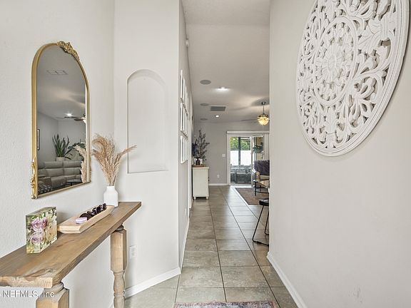 3rd image of 15831 BAXTER CREEK Drive