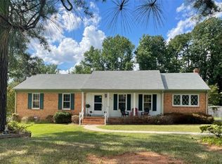 504 Plantation Dr, Richmond, VA 23227