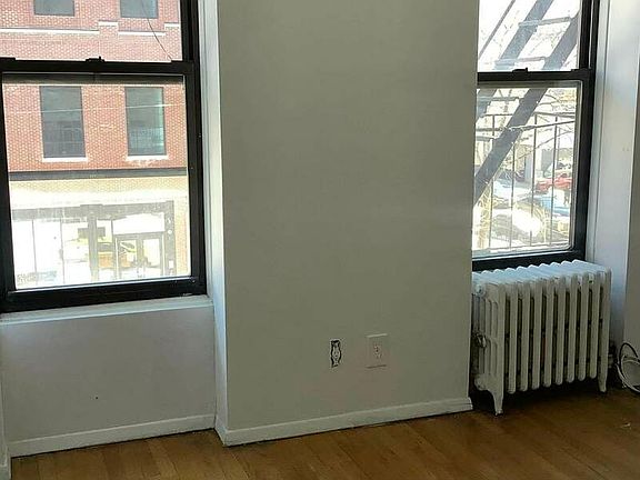 5th image of 725 11th Ave #3N